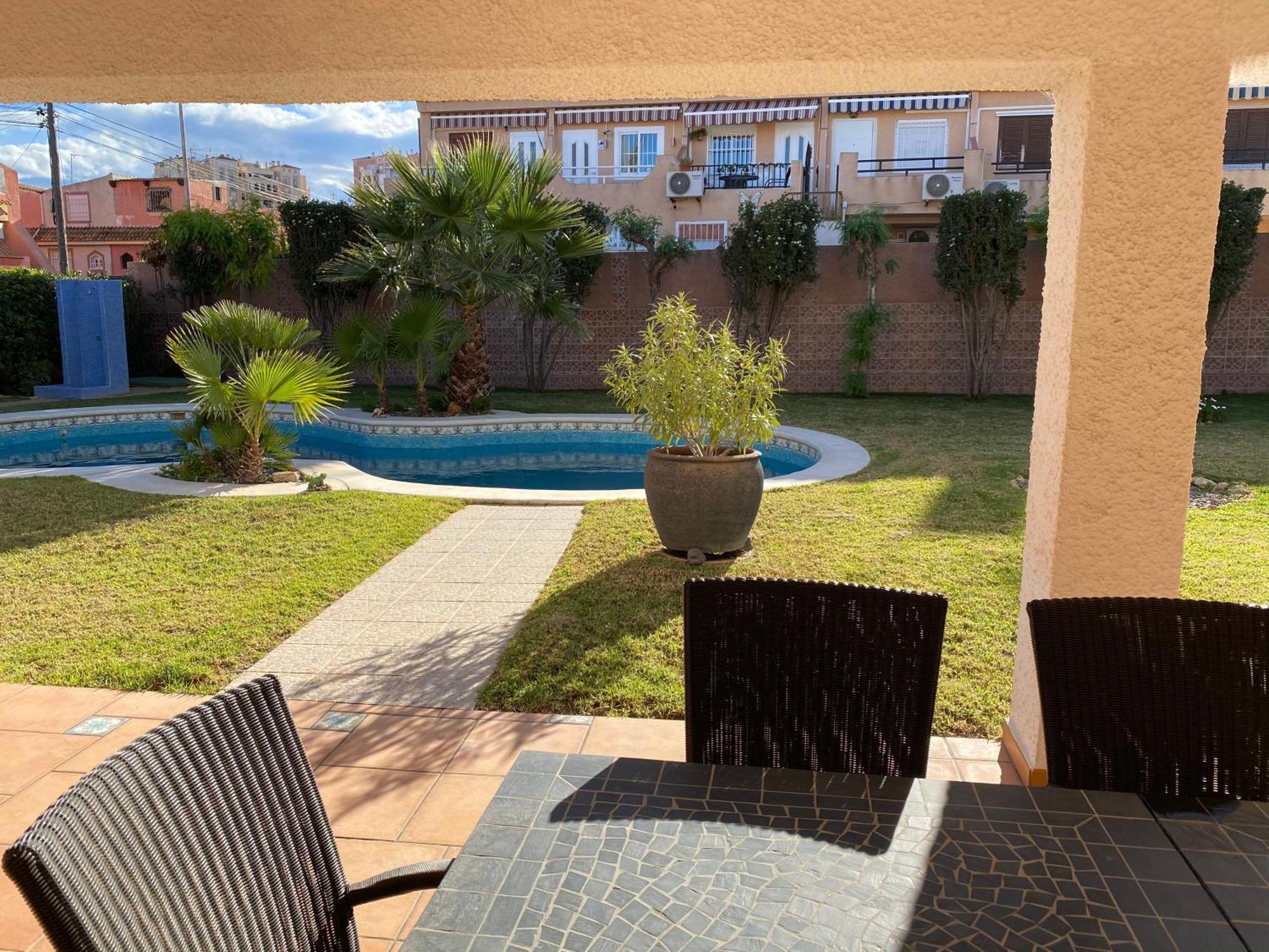 Anna'S Garden Bed and Breakfast Torrevieja Exteriör bild