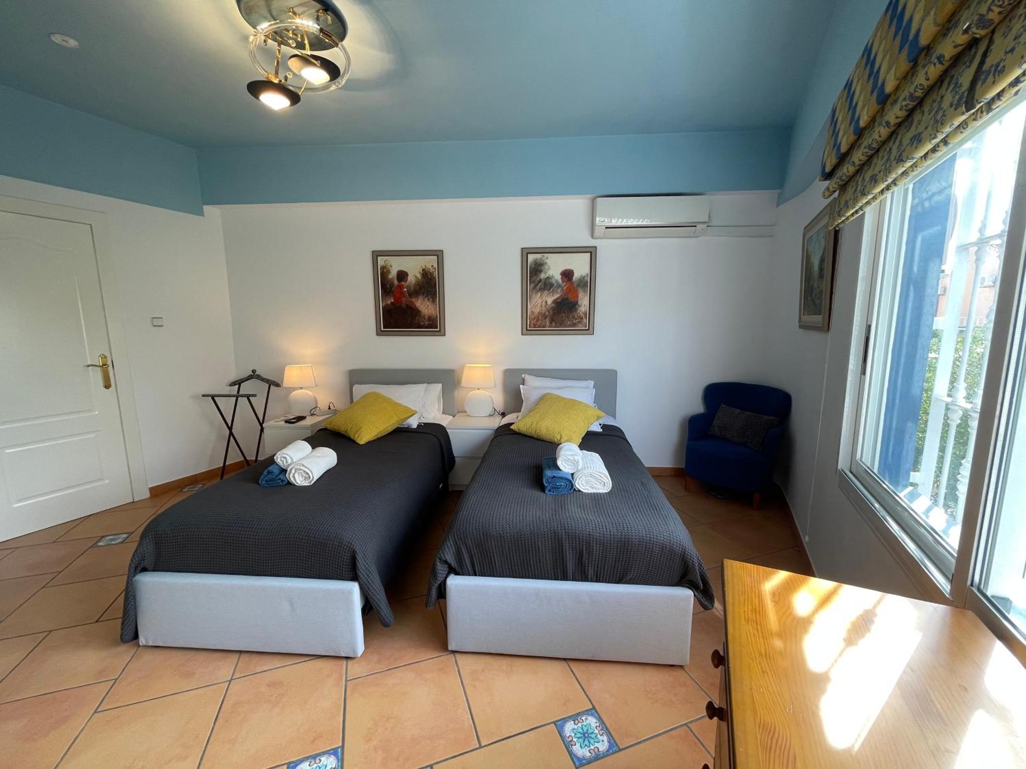 Anna'S Garden Bed and Breakfast Torrevieja Rum bild