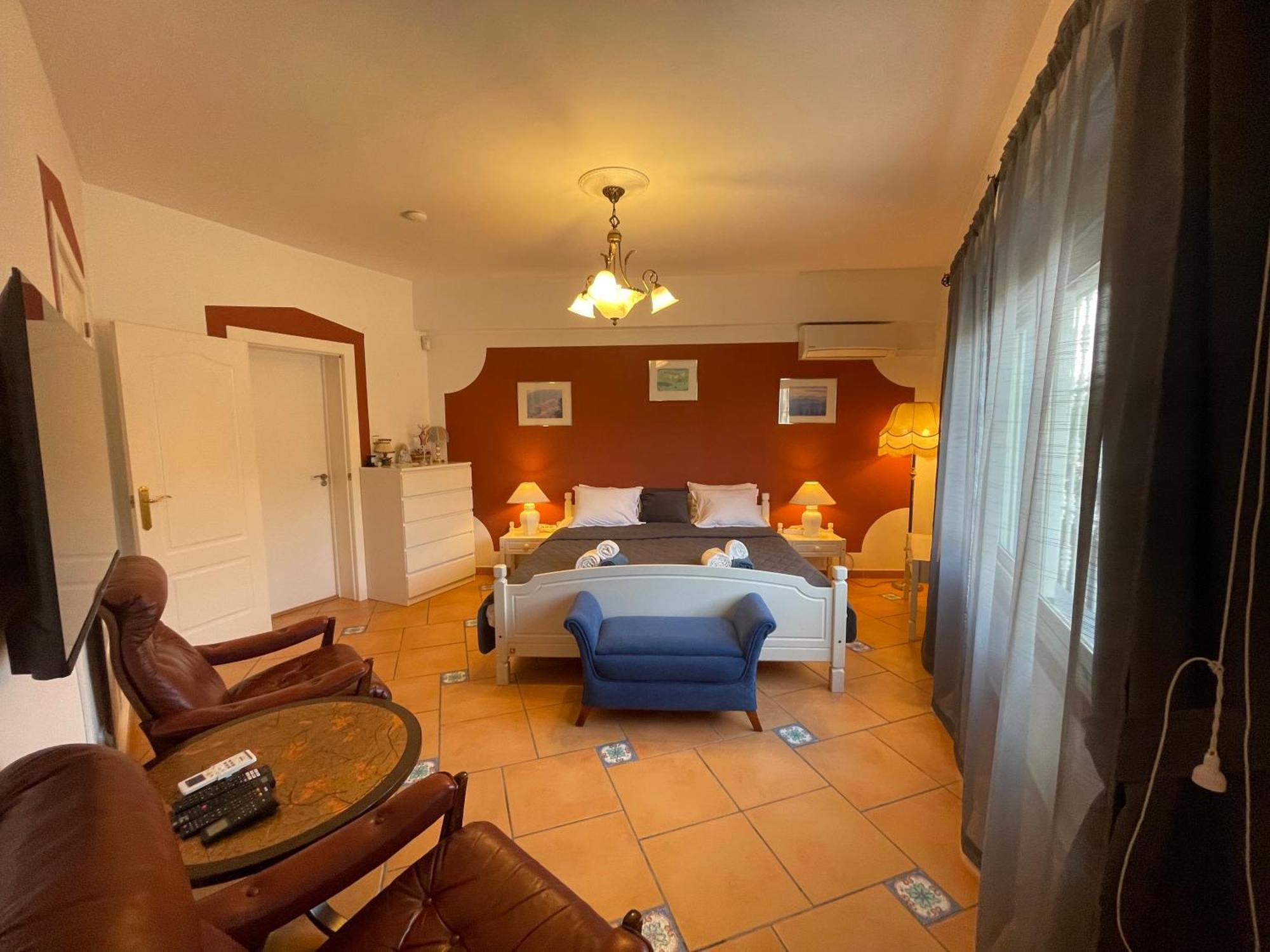 Anna'S Garden Bed and Breakfast Torrevieja Rum bild